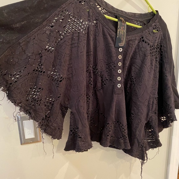 Flowy crop top - Picture 2 of 4